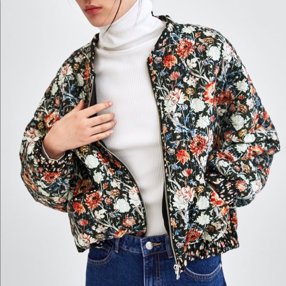 Zara Jackets & Blazers - ZARA Printed Quilted Bomber Jacket